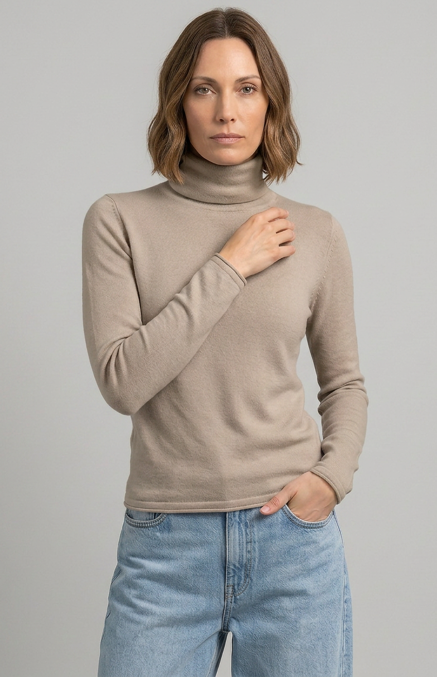 Maglione collo alto essenziale