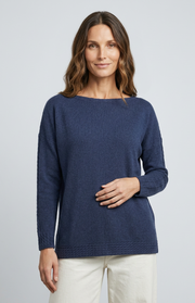 Maglione a barchetta con trecce