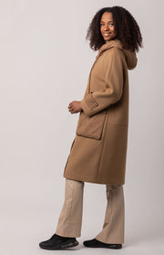 Cappotto trapuntato con cappuccio