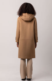 Cappotto trapuntato con cappuccio