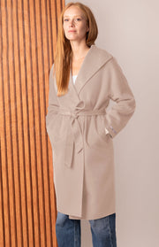 Cappotto lungo collo alto