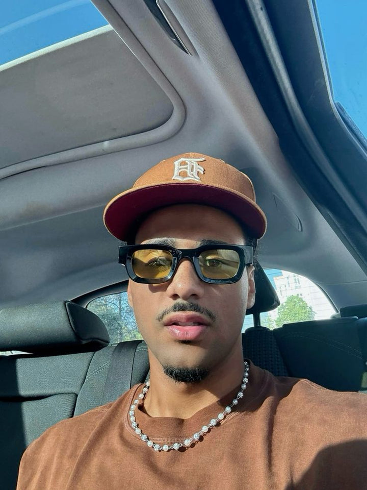 Customer wearing VORENIE sunglasses