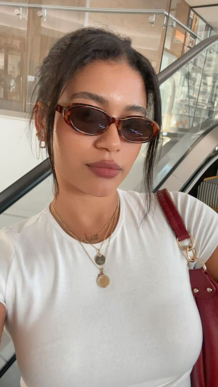 Customer wearing VORENIE sunglasses